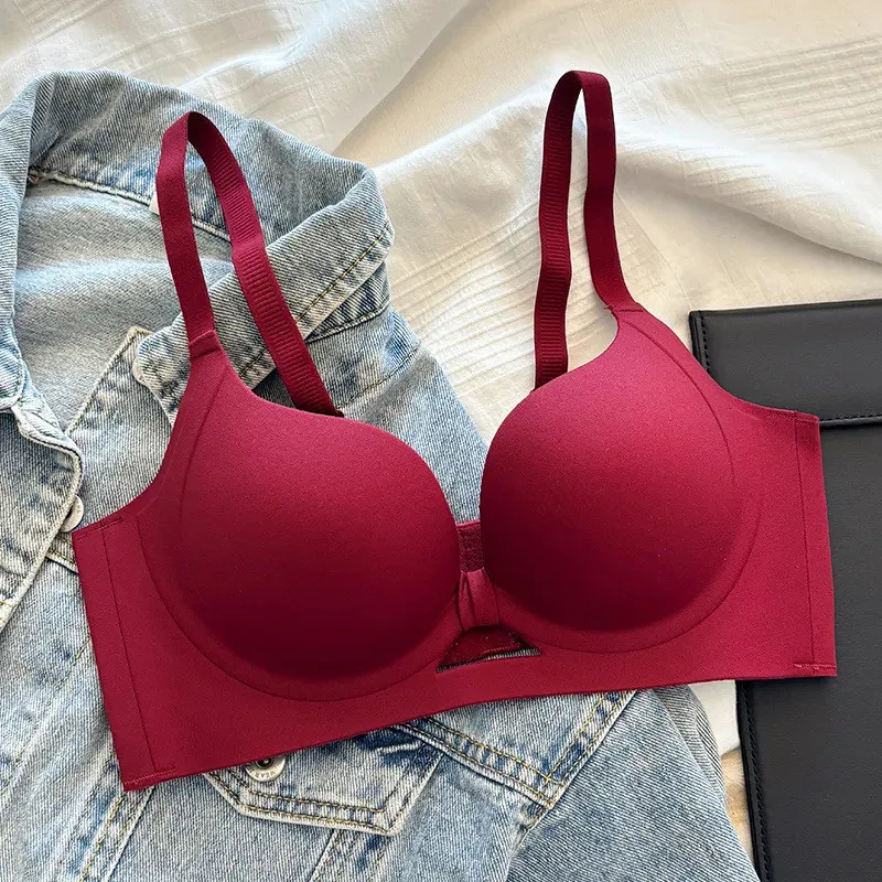 Cutout seamless bra